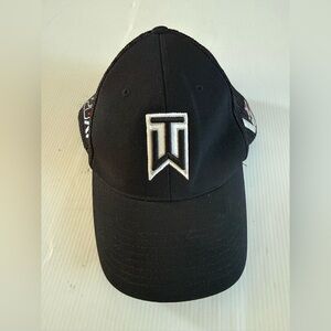 Nike VTS 20XI Tiger Woods Collection Flex Fit Golf Black Hat Mesh Cap Large